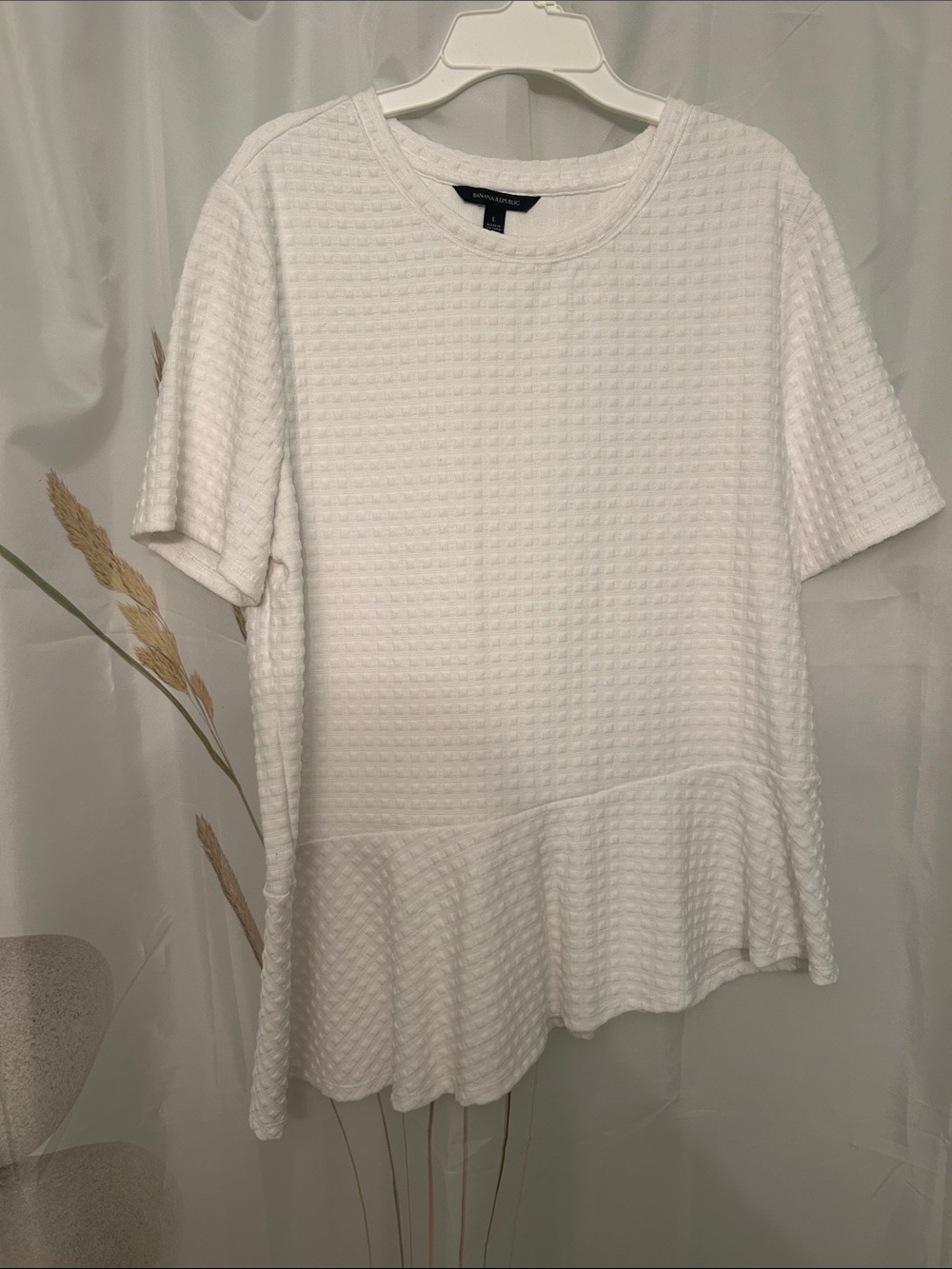 Ann Taylor White Textured Peplum Top